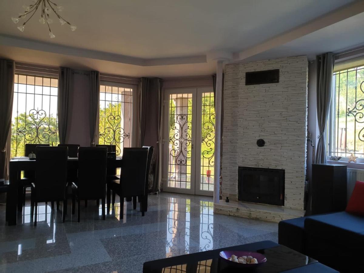 Lidia House Apartamento Alba Iulia Exterior foto